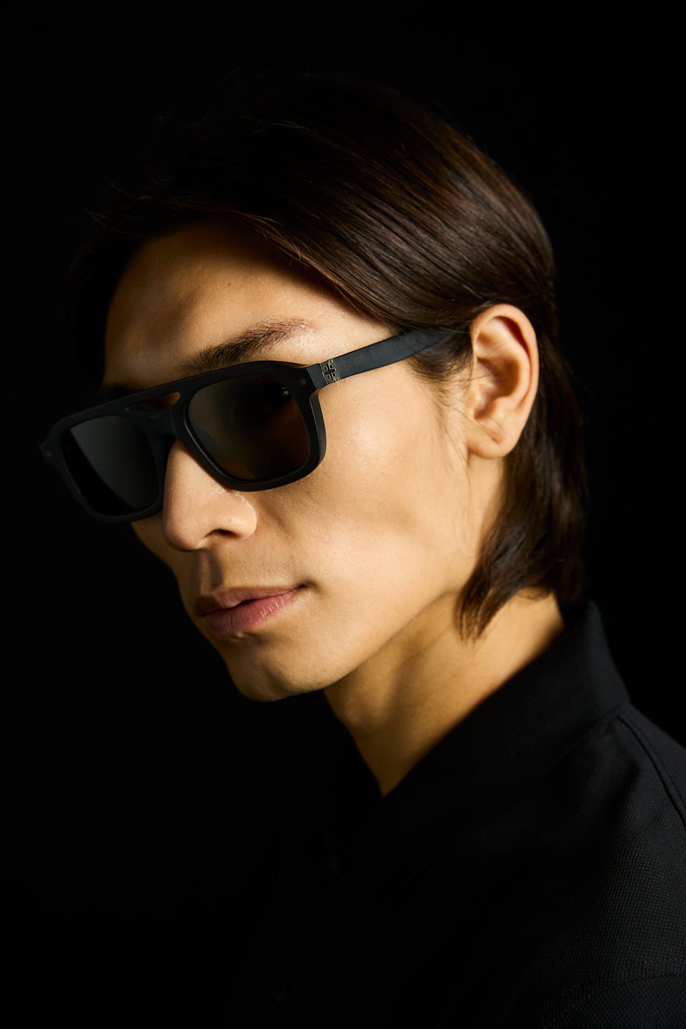 VINICIO Black Matte