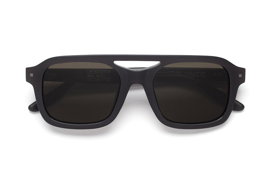 VINICIO Black Matte